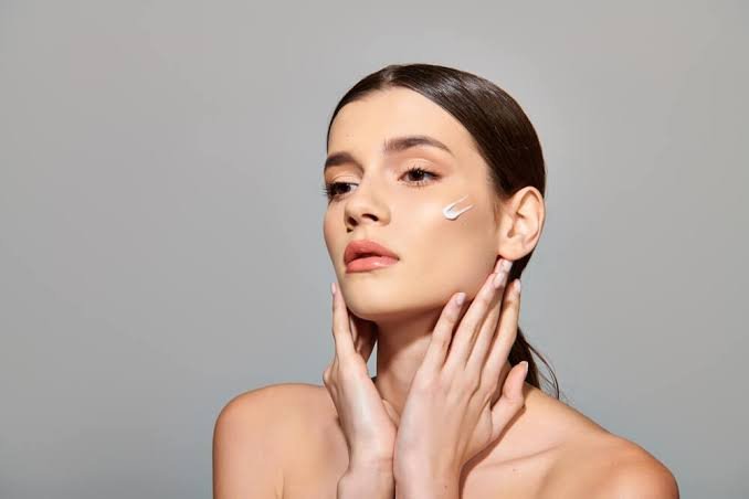 Minimalist Skincare Routine: Fewer Products, Better Skin